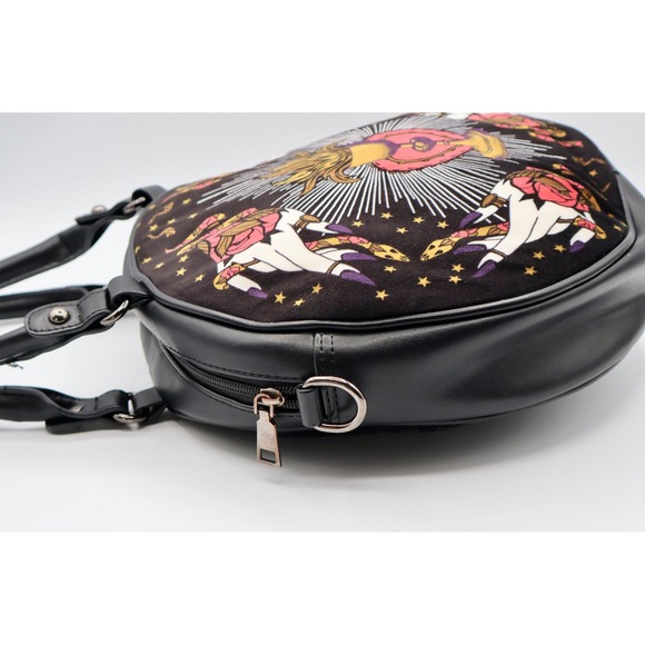 Banned Alternative Round Satchel Bag Gothic Tattoo Art Sacred Heart Roses - Picture 6 of 10